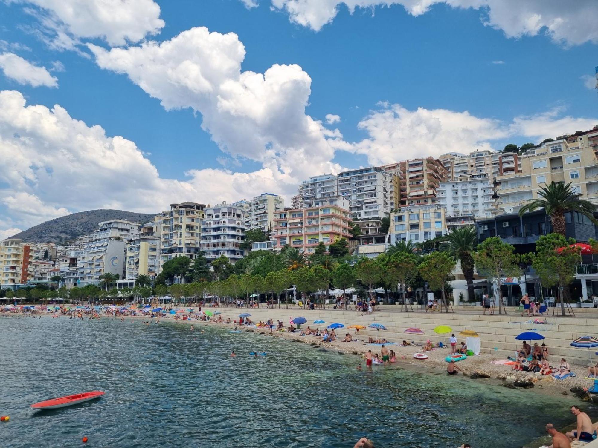 Celin Apartment Sarandë 外观 照片